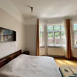 Casa Balcescu 3*