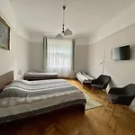 Casa Balcescu 3* Brasov