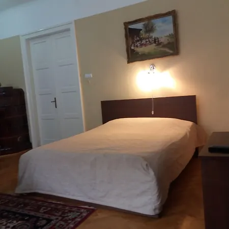 Casa Balcescu 3*