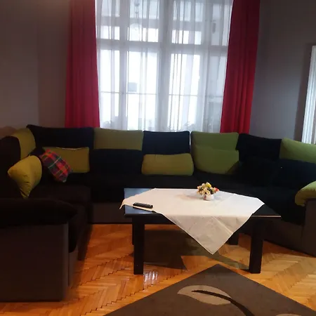 Casa Balcescu ゲストハウス ブラショフ