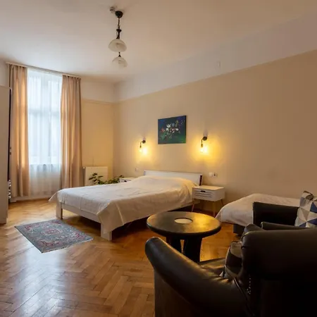 Casa Balcescu ゲストハウス ブラショフ