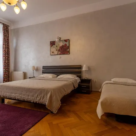 Casa Balcescu 3*