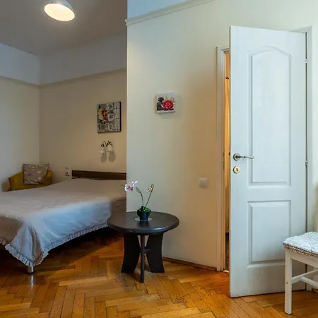 ゲストハウス Casa Balcescu 3*