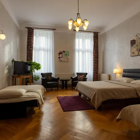 Casa Balcescu ゲストハウス