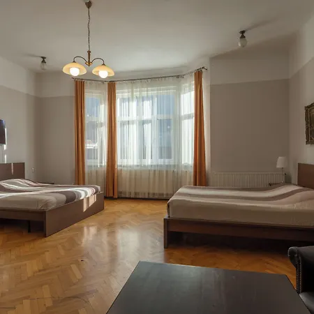 Casa Balcescu 3* Braşov