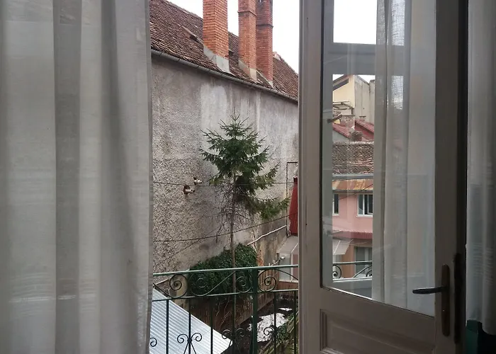 Casa Balcescu 3* Brasov