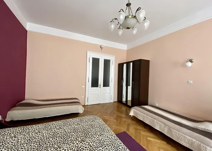 Casa Balcescu 3*